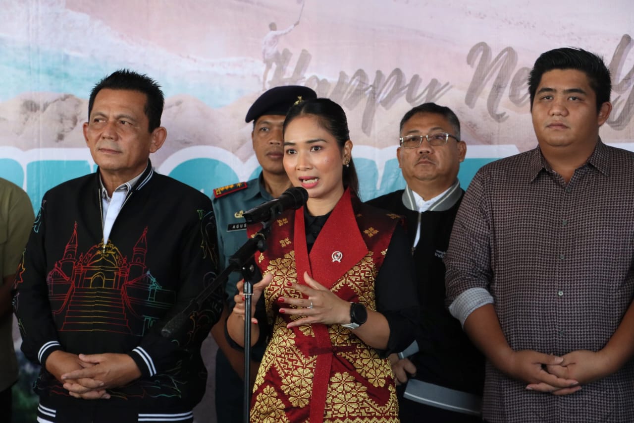 Wamenpar RI, Gubernur Kepri, dan Bupati Bintan Sambut Wisman Perdana 2025