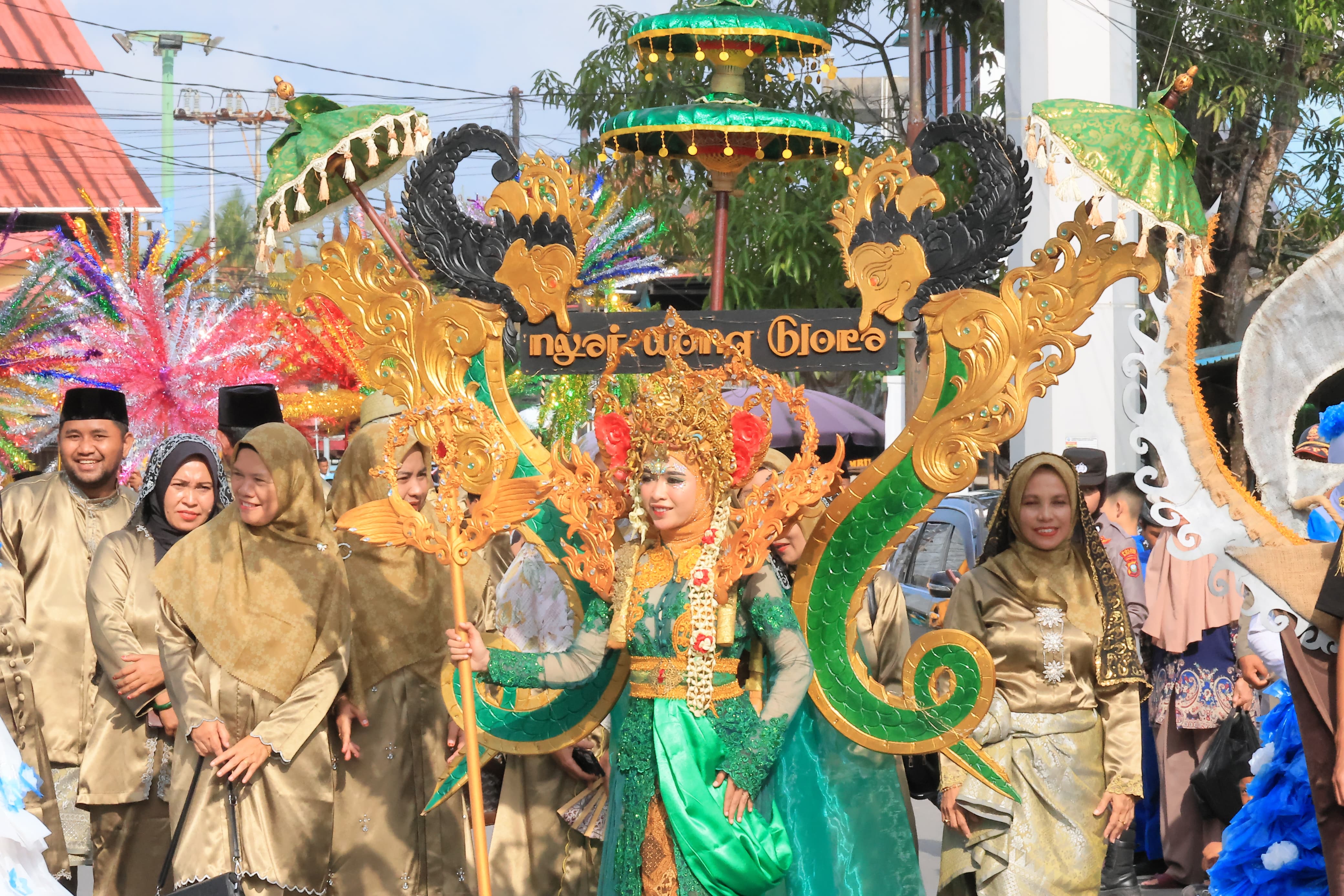 Ribuan Pesrerta Dari 10 Kafilah Meriahkan Pawai Ta'aruf MTQH Ke XIV Bintan