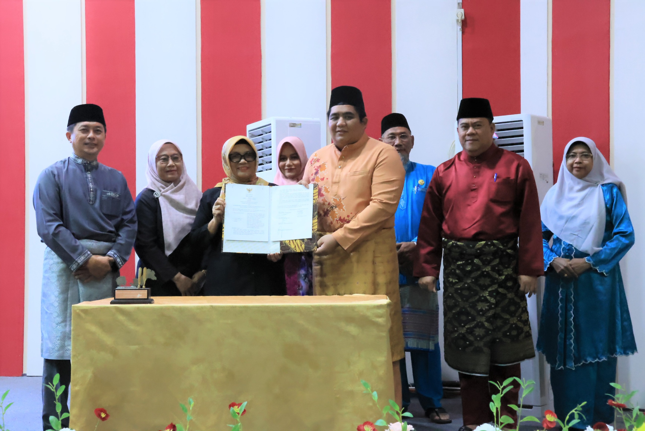 Bupati Bintan Hadiri Rapat Paripurna Persetujuan Bersama Ranperda APBD 2026